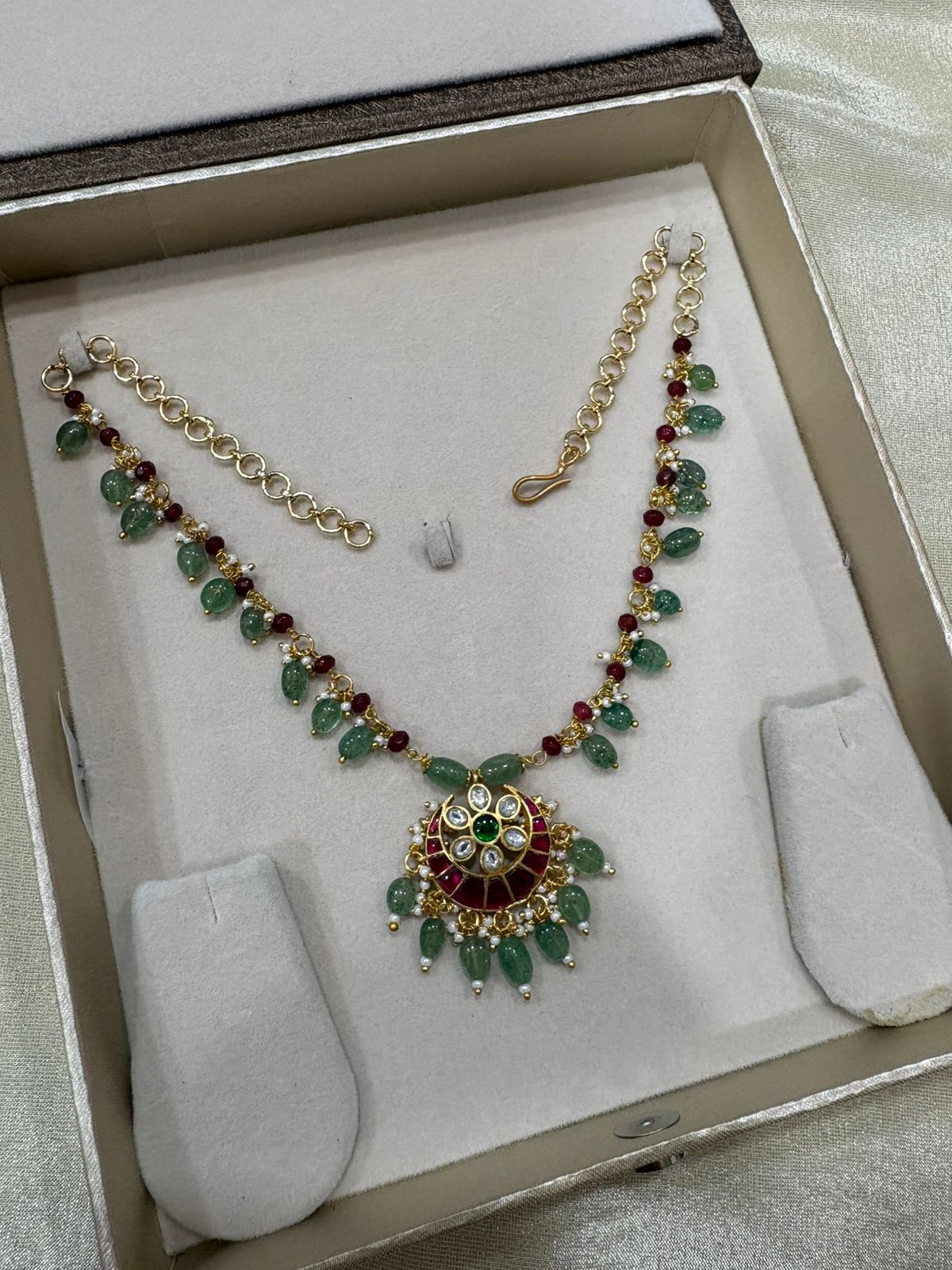 Jadau kundan beads chain