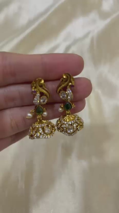 Small jhumka