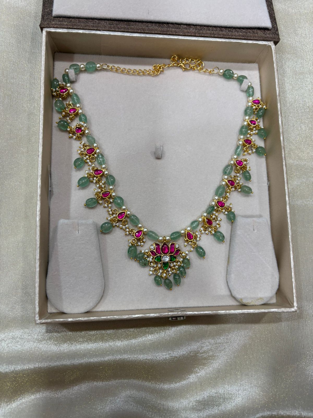 Beautiful Jadau kundan beads and pearl chain