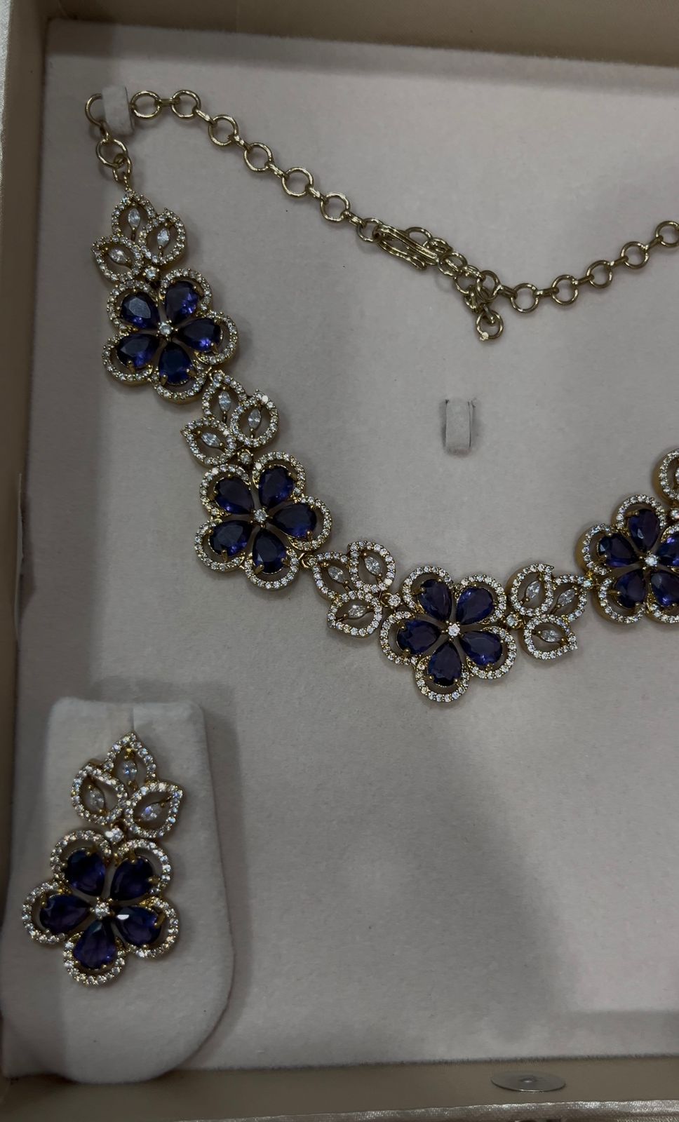 Cz and Purple stone floral Neckset in Victorian polish