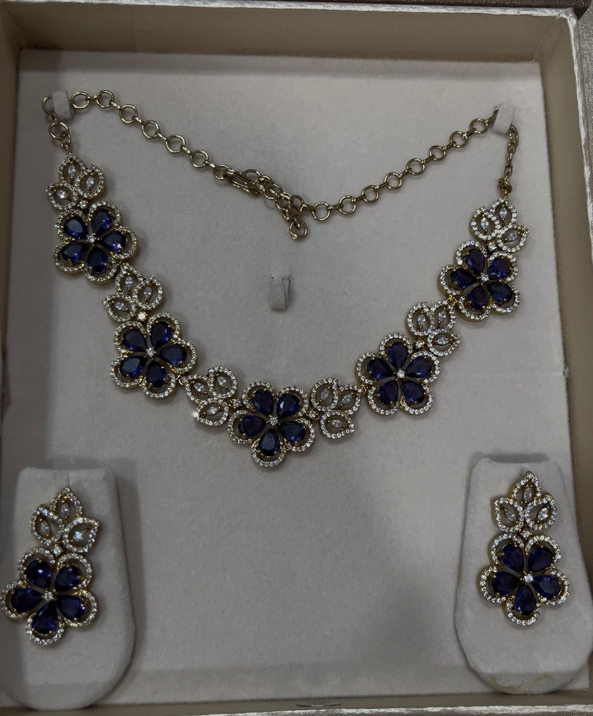 Cz and Purple stone floral Neckset in Victorian polish