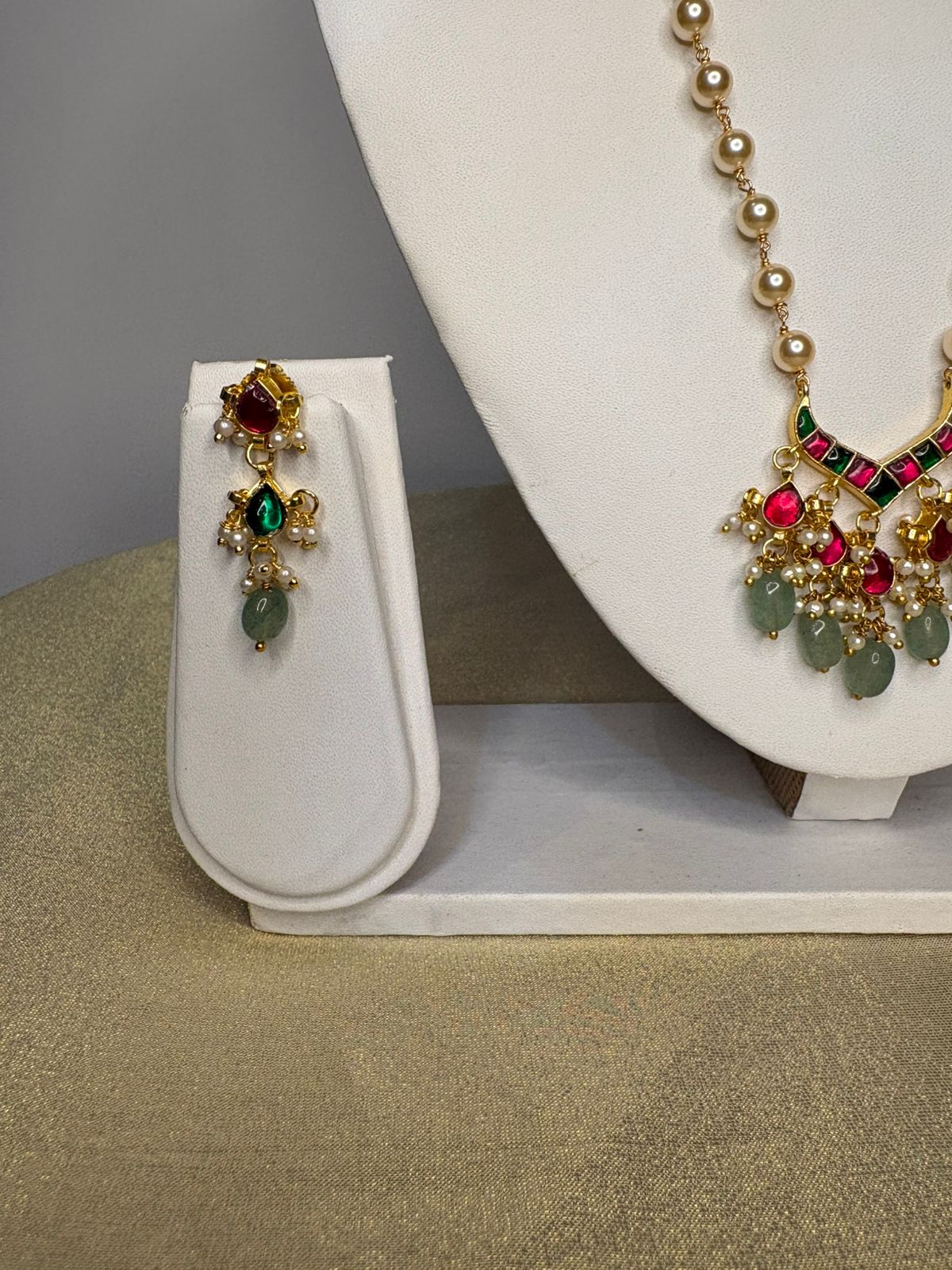 Traditional Pearl chain with Earrings