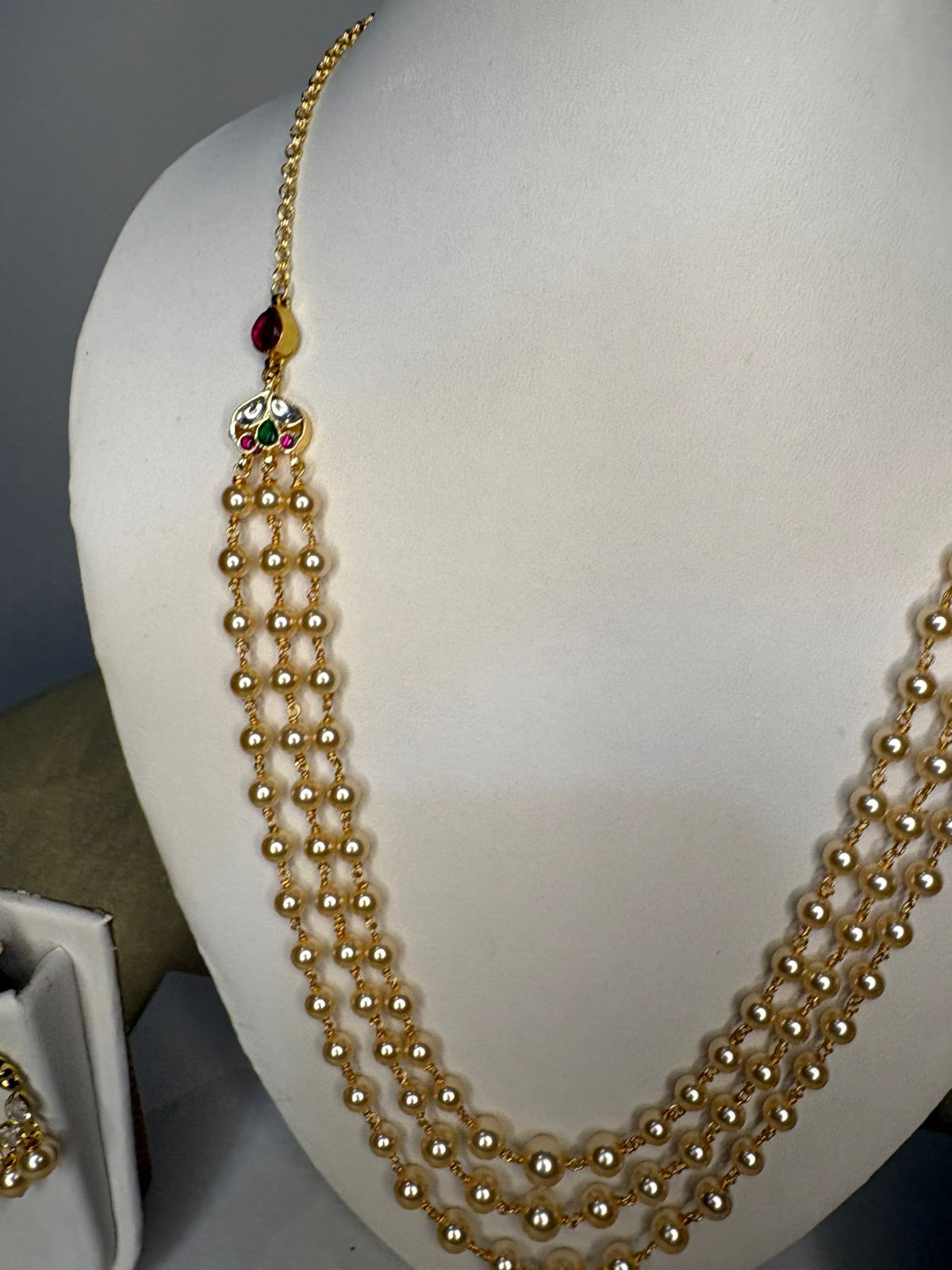 3 layered Swarovski Pearls with Earrings