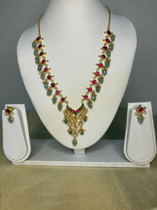 Jadau Kundan with Pearls and drop beads set